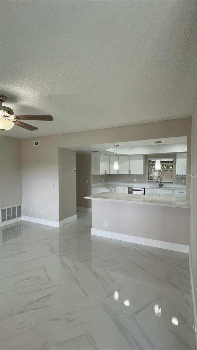 Image 11 of 56 For 124 Cinnamon Drive