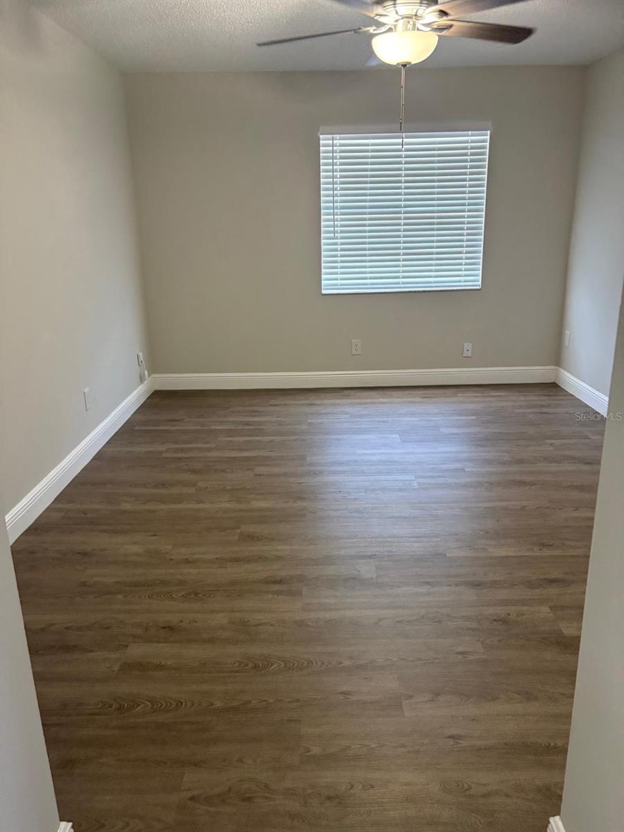 Image 8 of 56 For 124 Cinnamon Drive