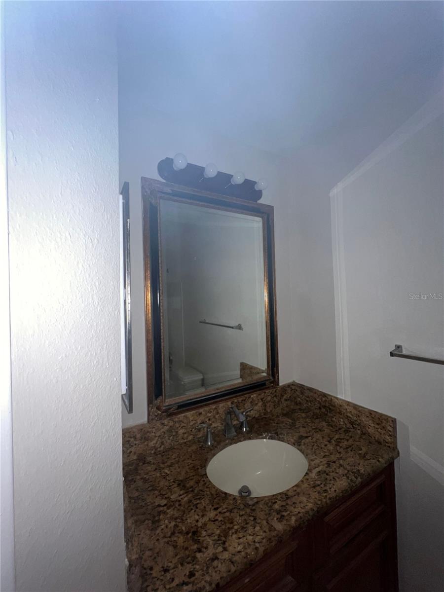 Image 5 of 9 For 3016 Parkway Boulevard 209