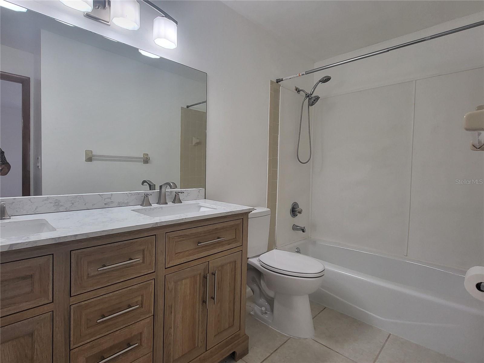 Image 4 of 26 For 2134 45th Avenue