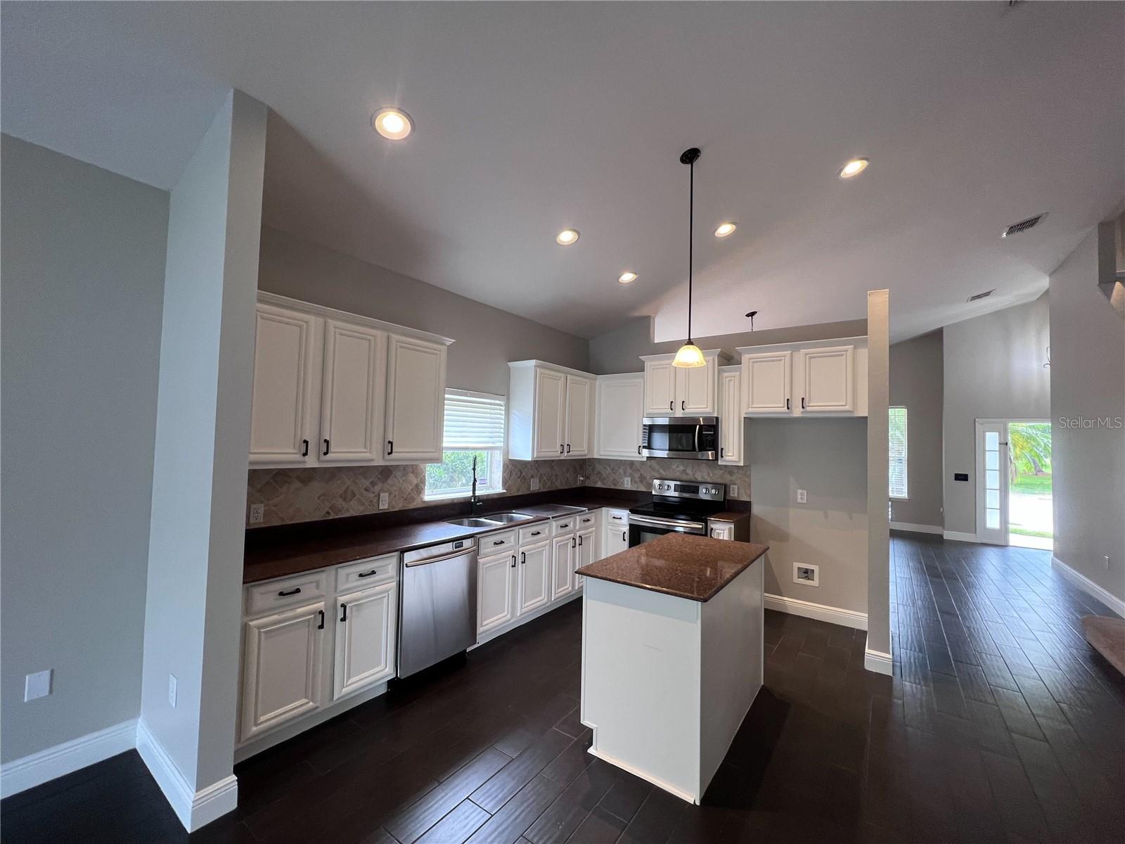 Image 5 of 24 For 1894 Valley Forge Drive