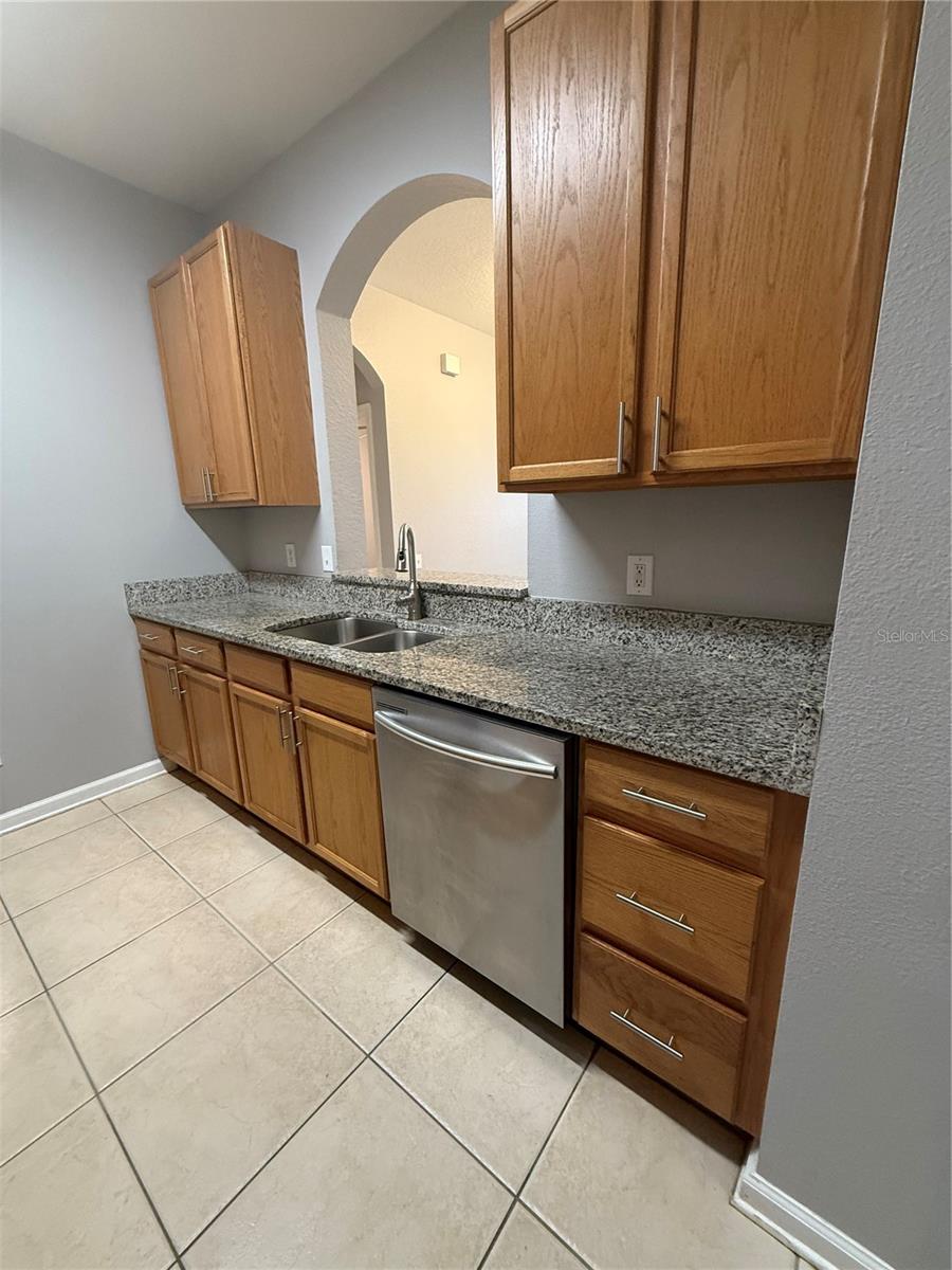 Image 17 of 34 For 6100 Stevenson Drive 202
