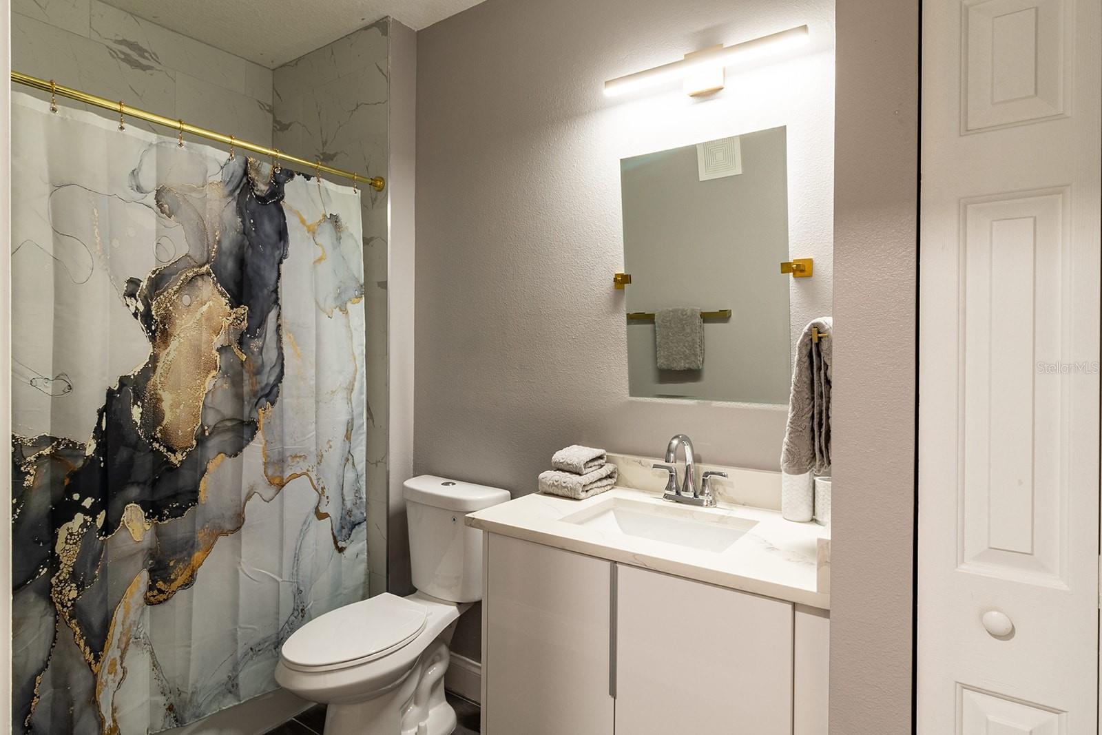 Image 17 of 21 For 14205 Falls Church Drive 2012