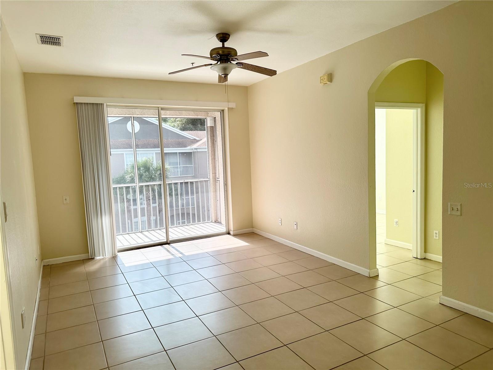 Image 3 of 13 For 7109 Yacht Basin Avenue 430