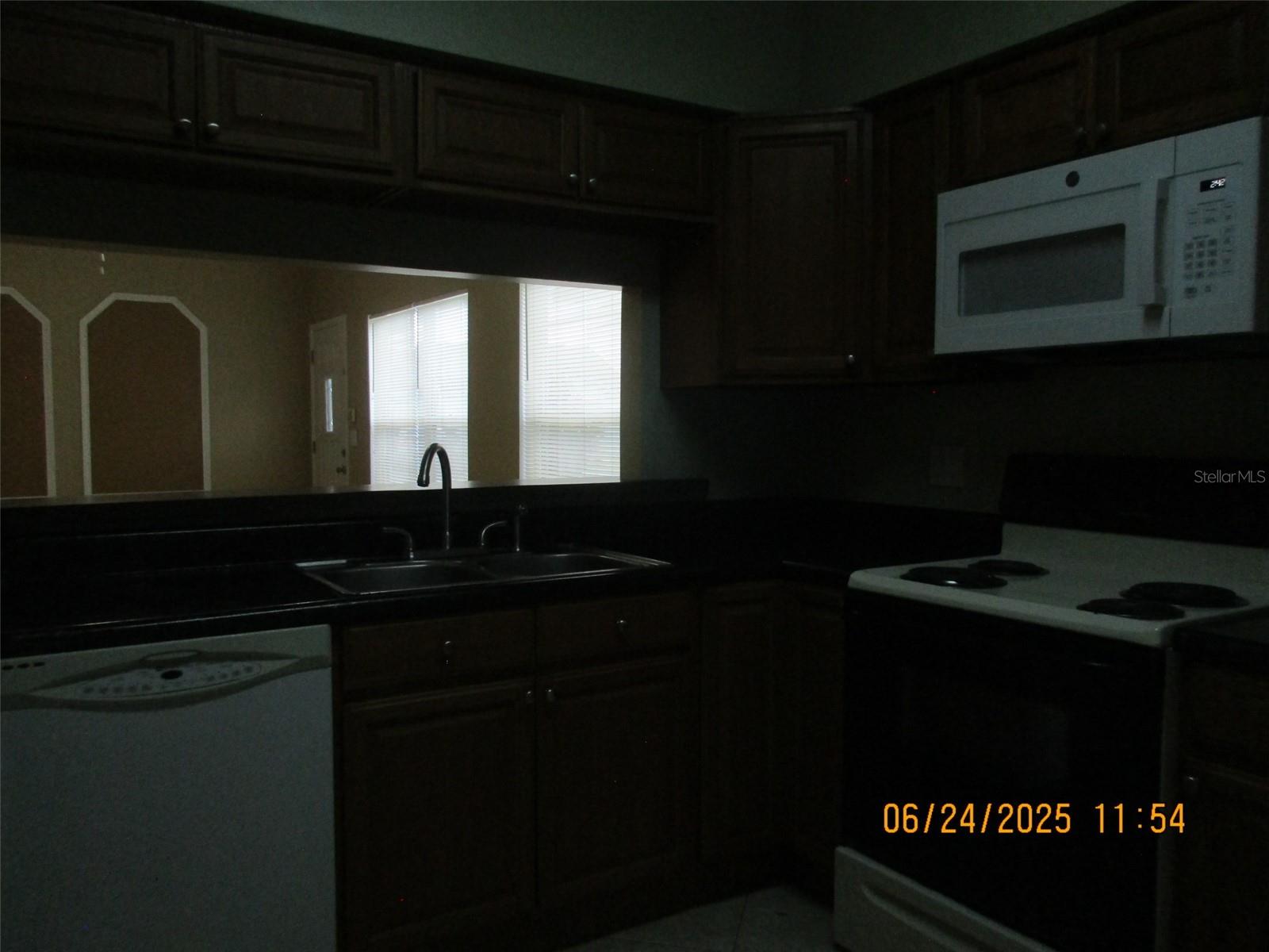 Image 10 of 35 For 3125 Wickham Avenue