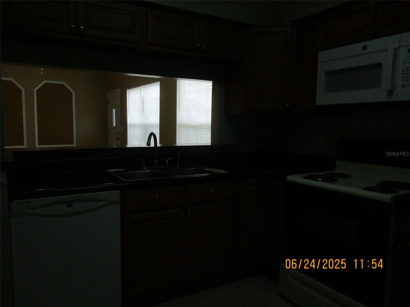 Image 11 of 35 For 3125 Wickham Avenue