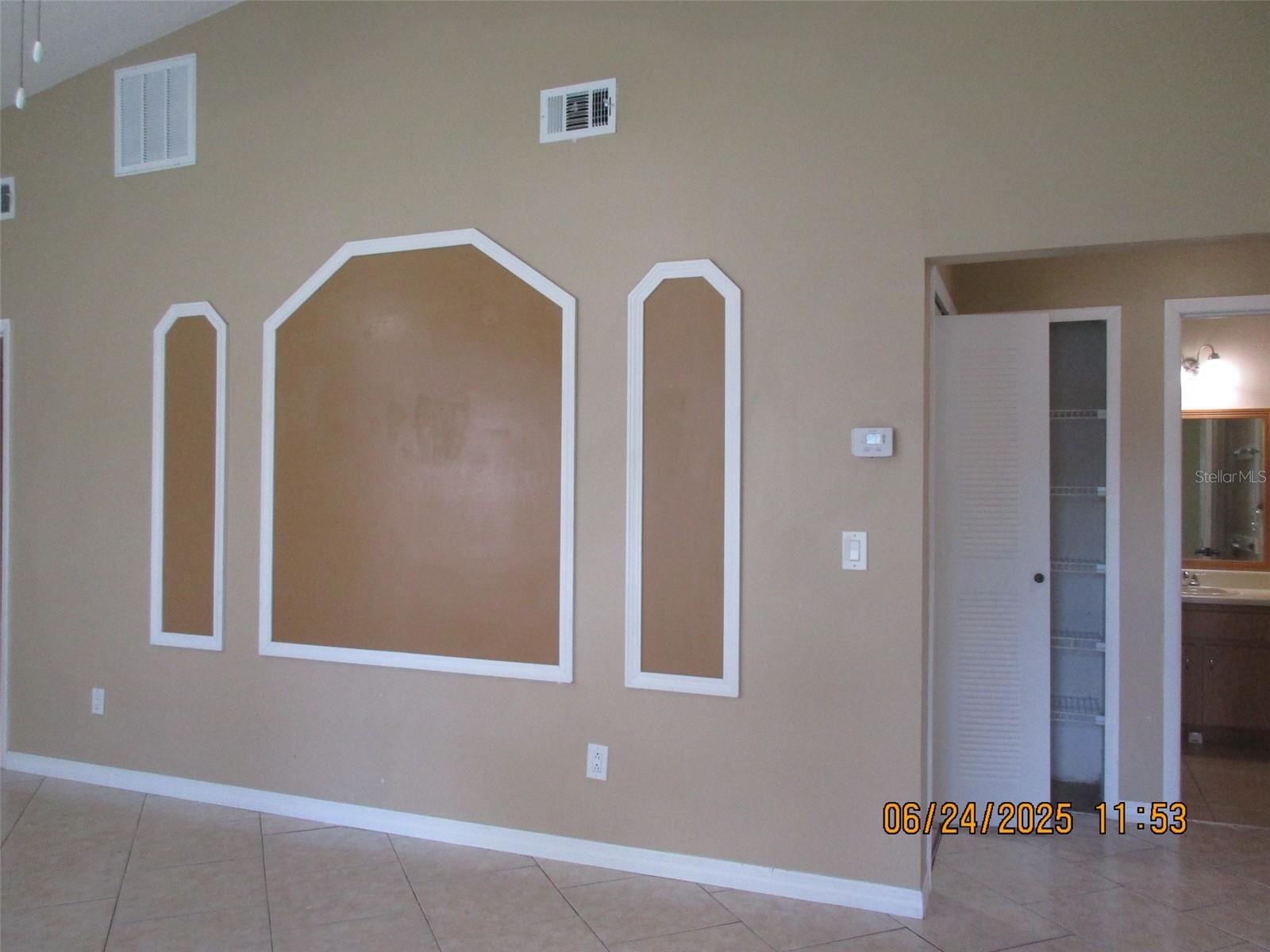 Image 6 of 35 For 3125 Wickham Avenue