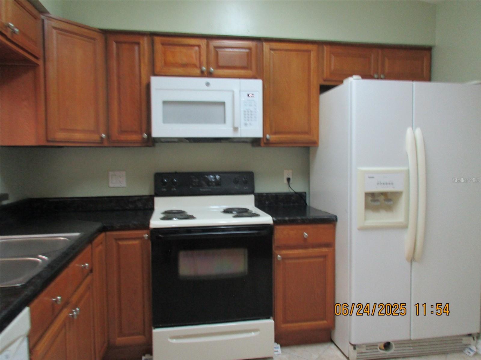 Image 9 of 35 For 3125 Wickham Avenue