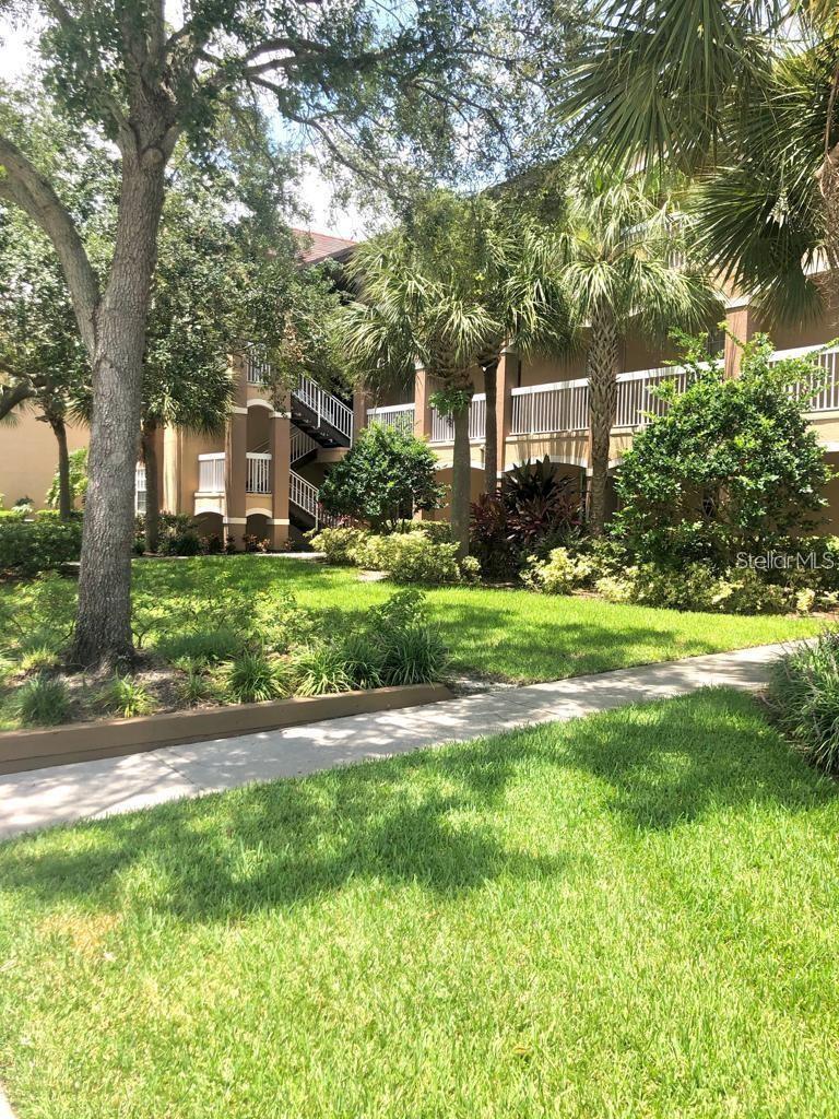 Image 11 of 16 For 14037 Fairway Island Drive 235