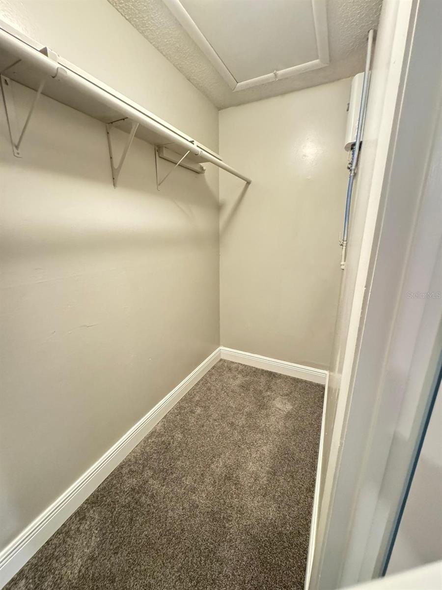 Image 6 of 28 For 5967 Village Circle Ge