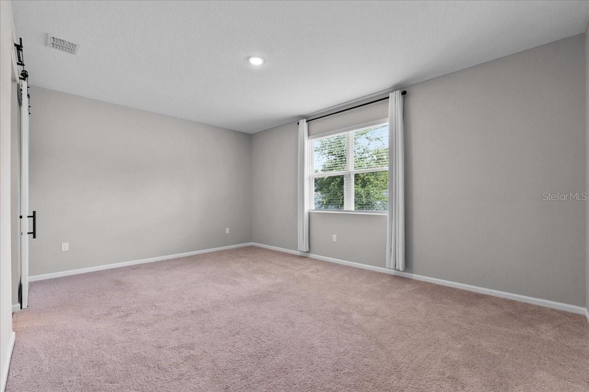 Image 20 of 37 For 1717 Hilltop Drive