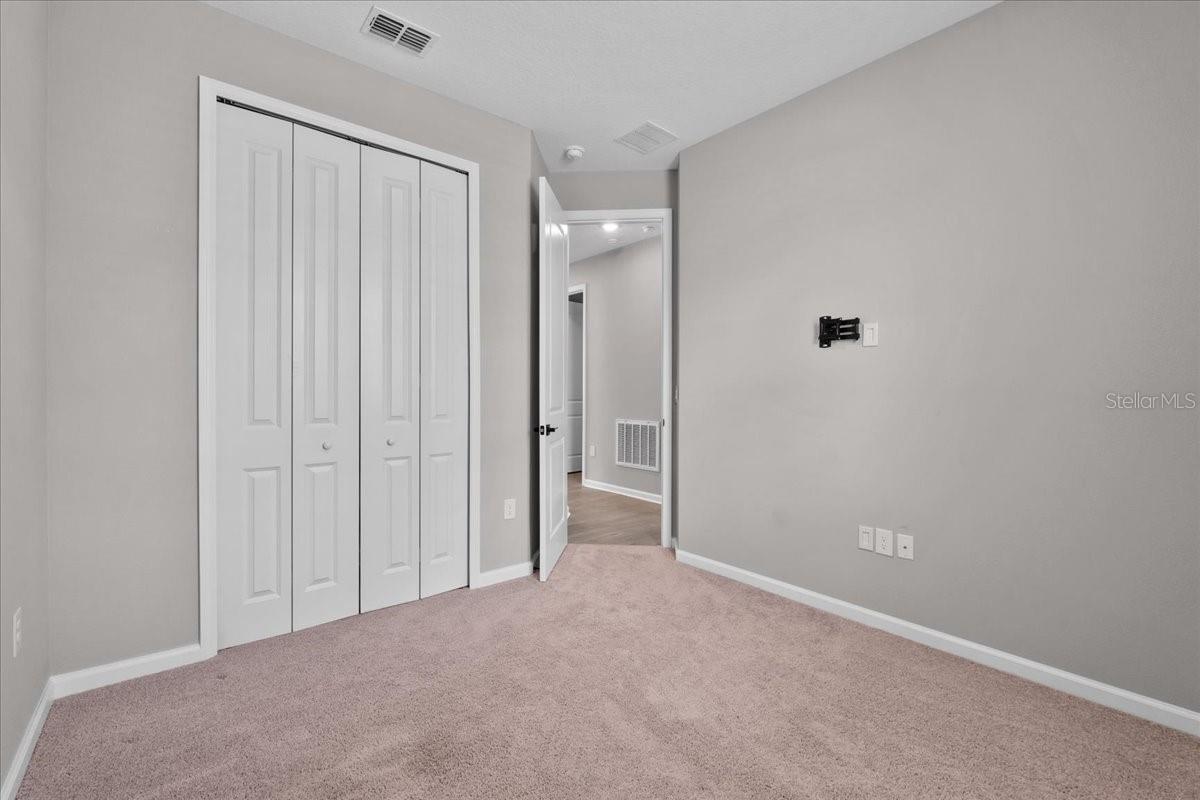 Image 27 of 37 For 1717 Hilltop Drive