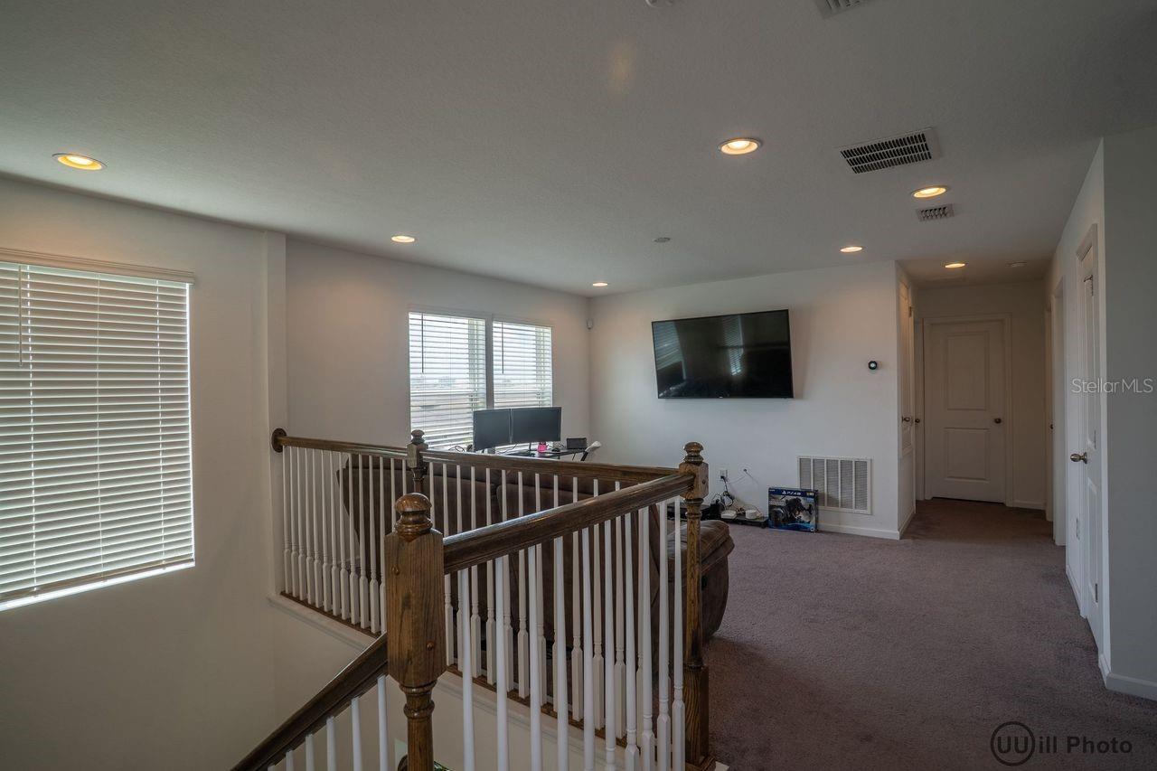 Image 7 of 19 For 929 Fallon Hills Drive