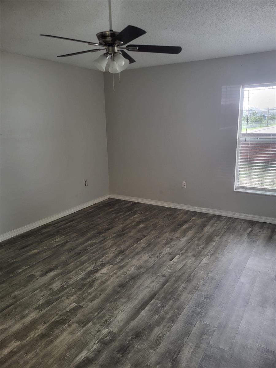 Image 18 of 25 For 316 Cello Street