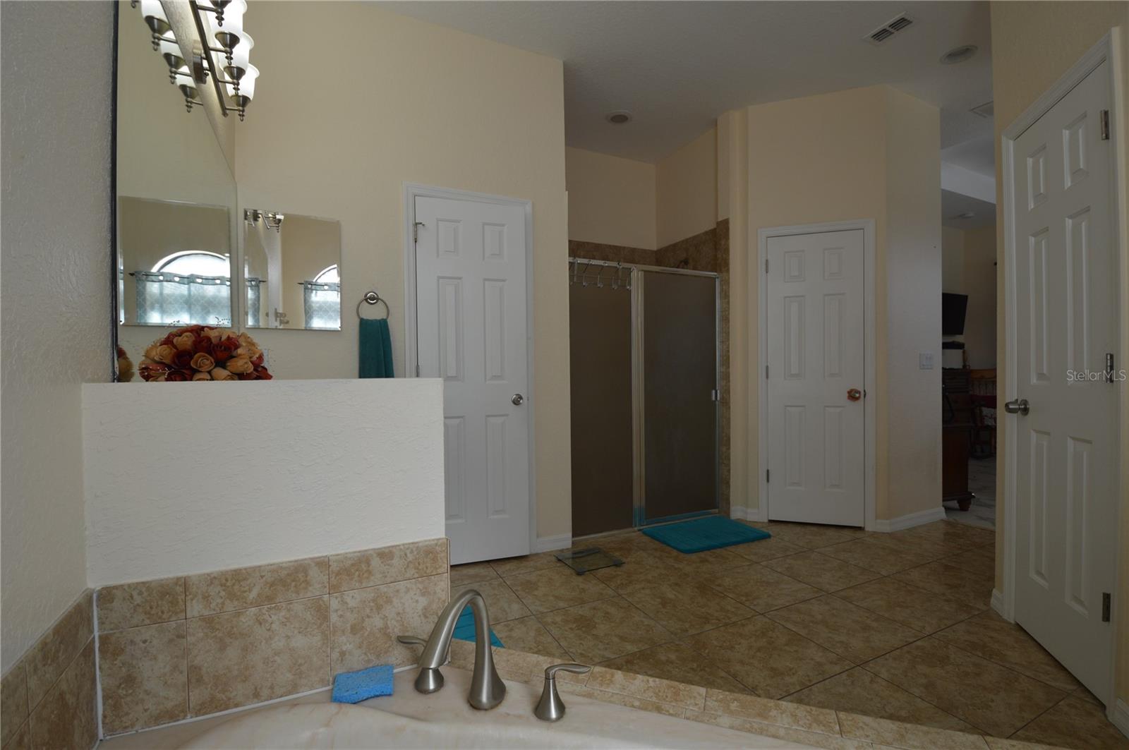 Image 31 of 41 For 455 Cinnamon Drive