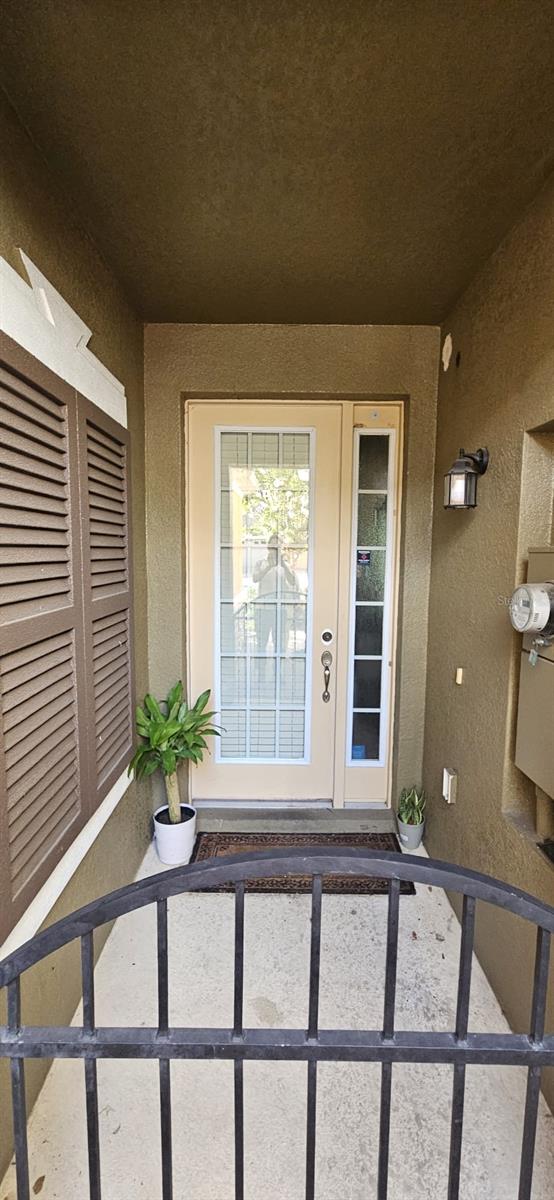 Image 3 of 17 For 9637 Silver Buttonwood Street