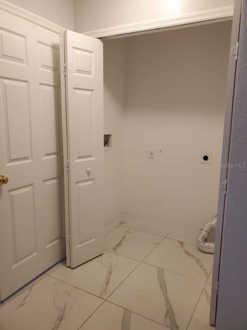 Image 20 of 20 For 823 Hazel Grove Court