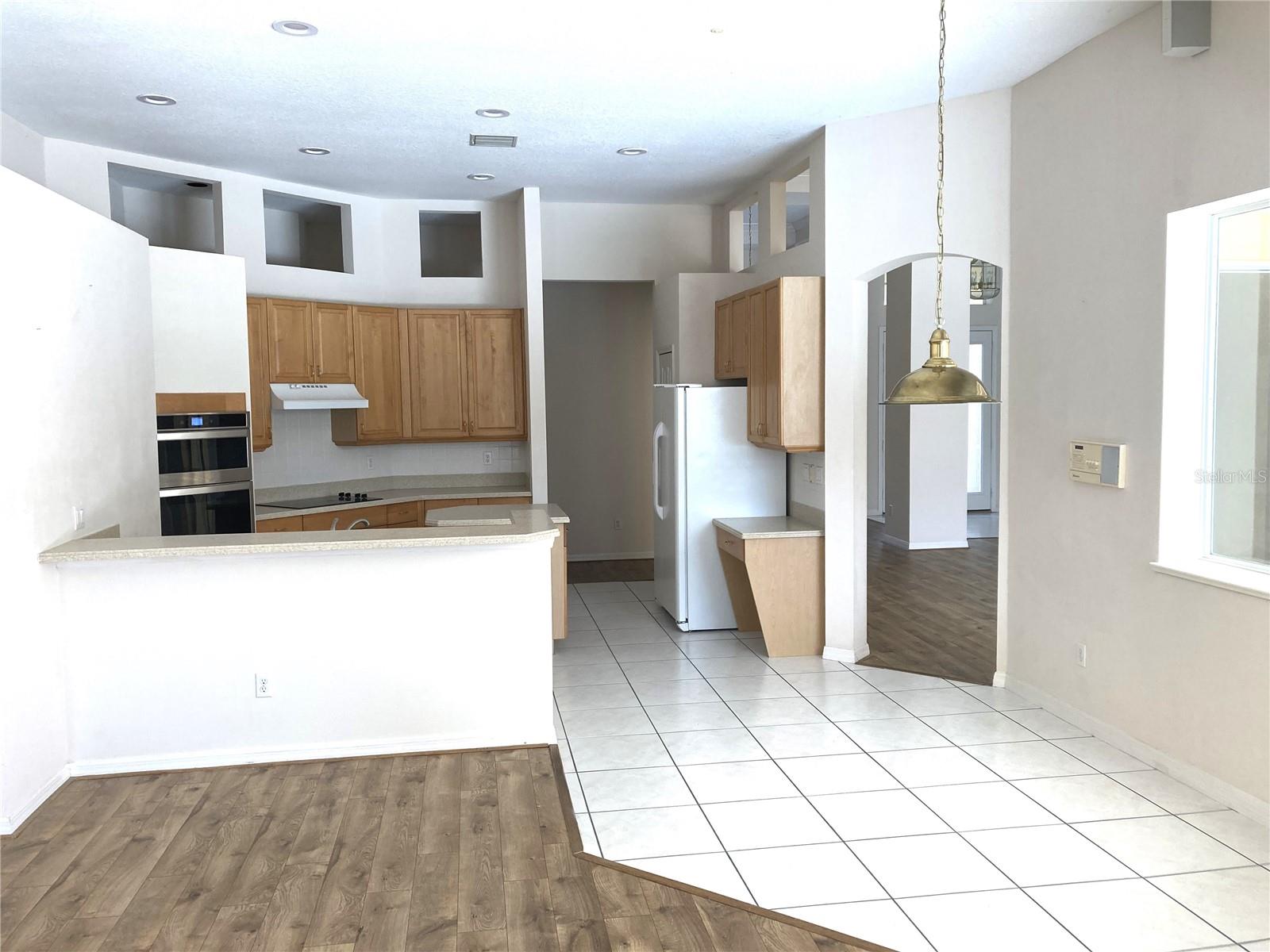 Image 6 of 20 For 8837 Oak Landings Court