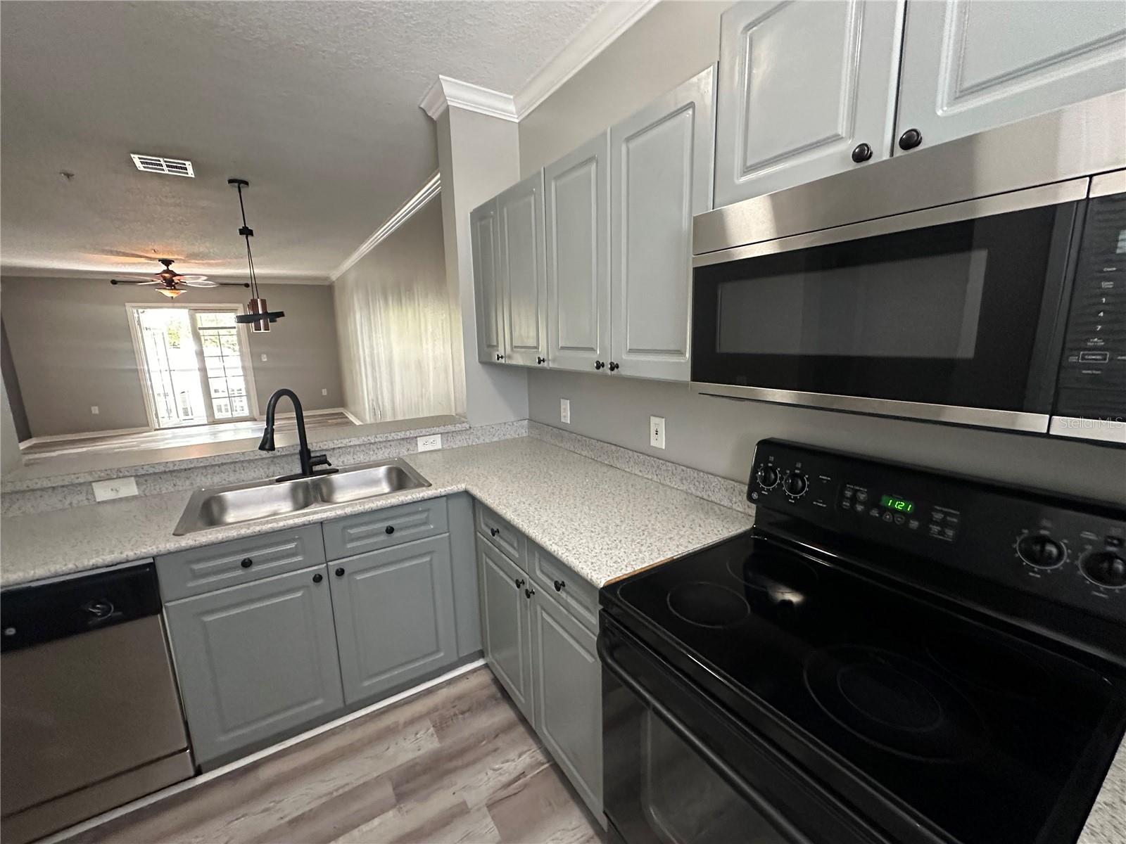 Image 39 of 59 For 720 Celebration Avenue 225