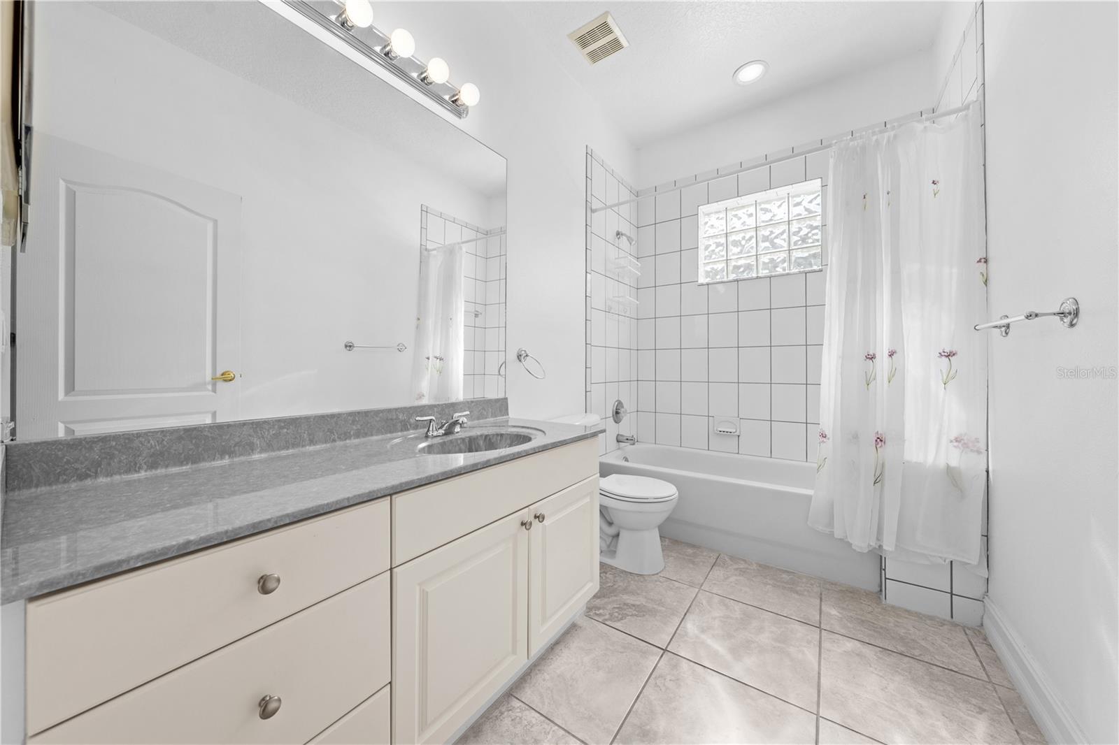 Image 43 of 55 For 1810 Lee Janzen Drive