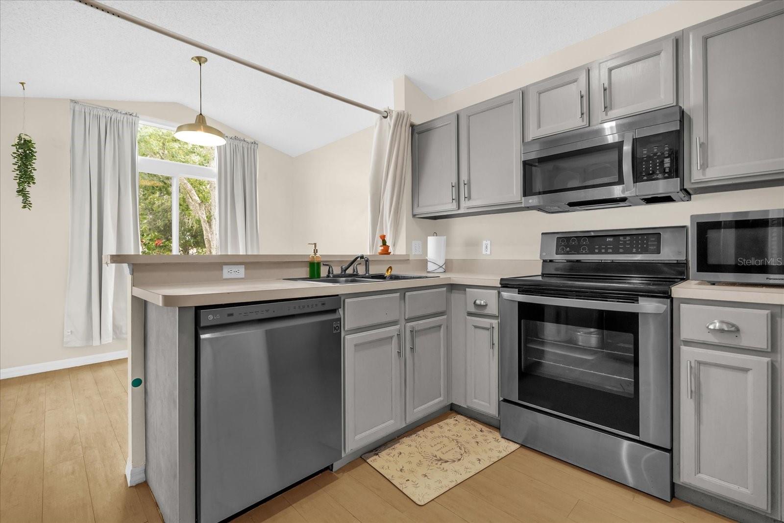Image 10 of 25 For 608 Wechsler Circle