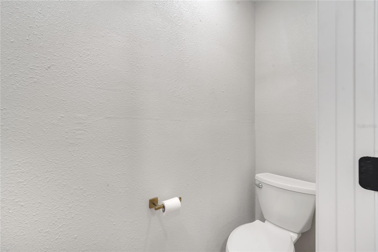 Image 18 of 55 For 7043 Carlene Drive