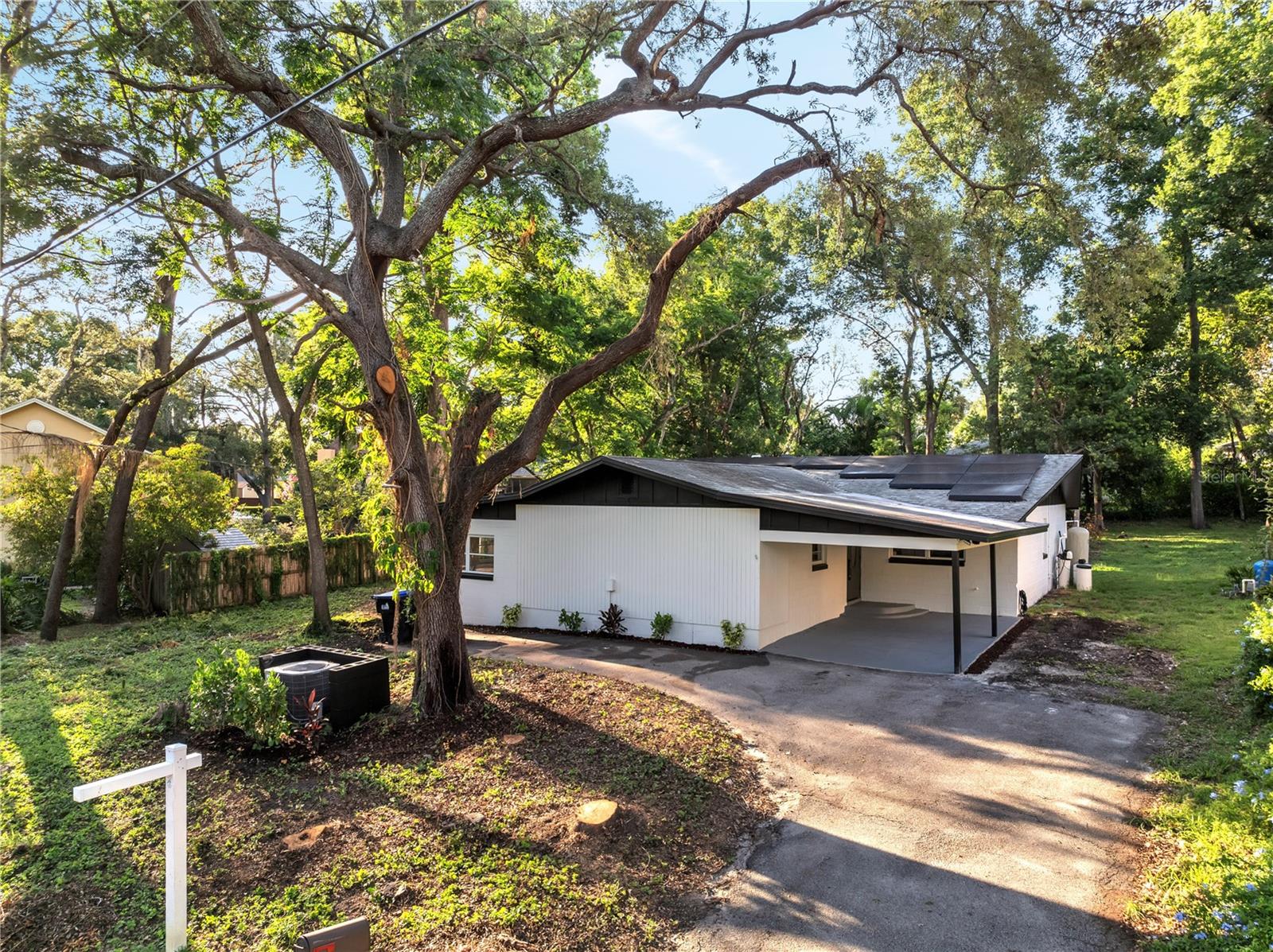 Image 8 of 55 For 7043 Carlene Drive