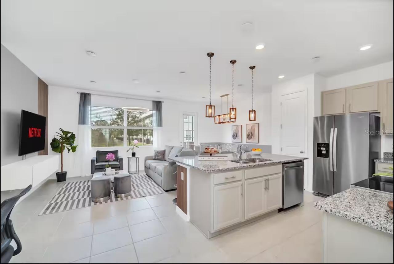 Image 13 of 61 For 816 Longboat Drive