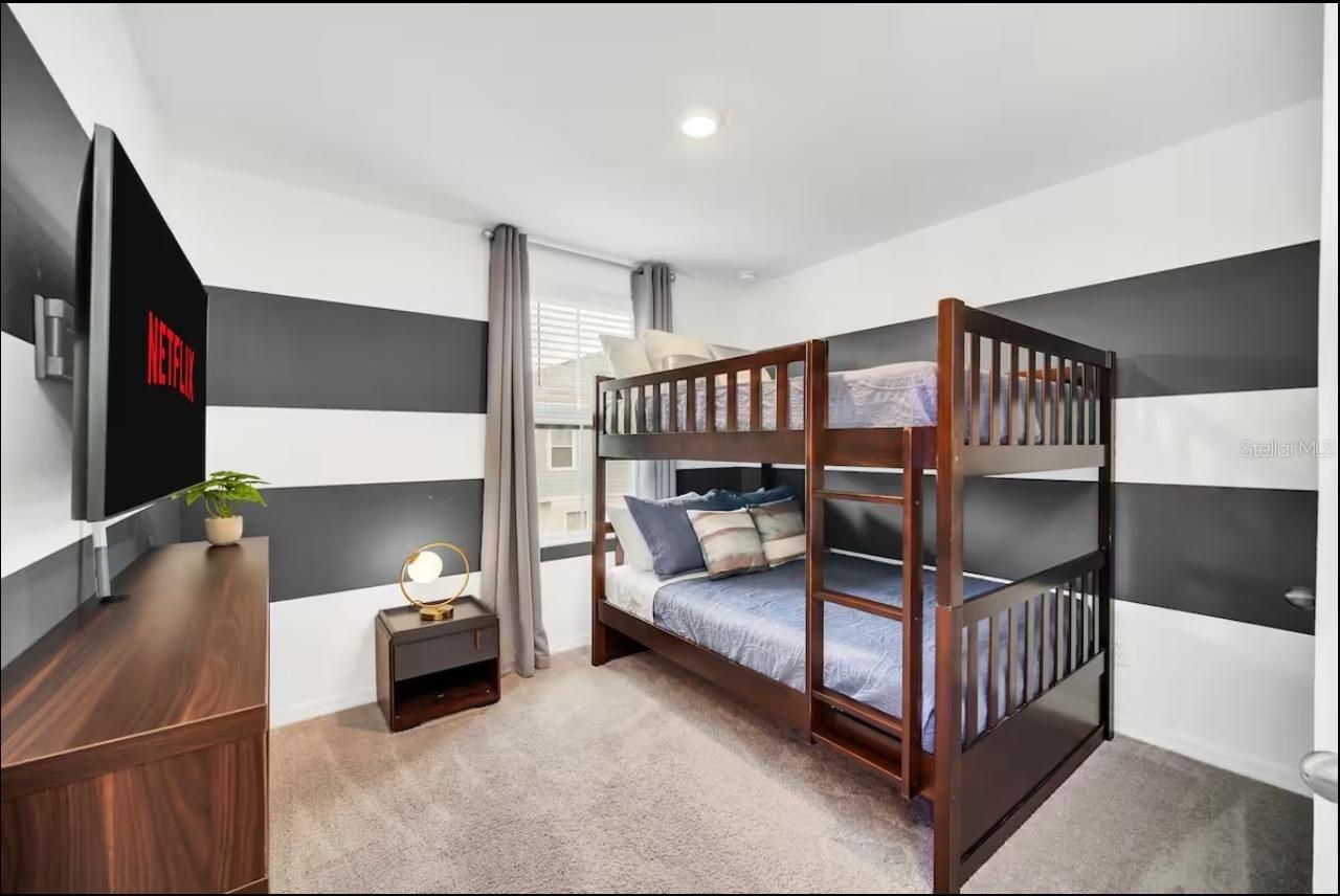 Image 31 of 61 For 816 Longboat Drive