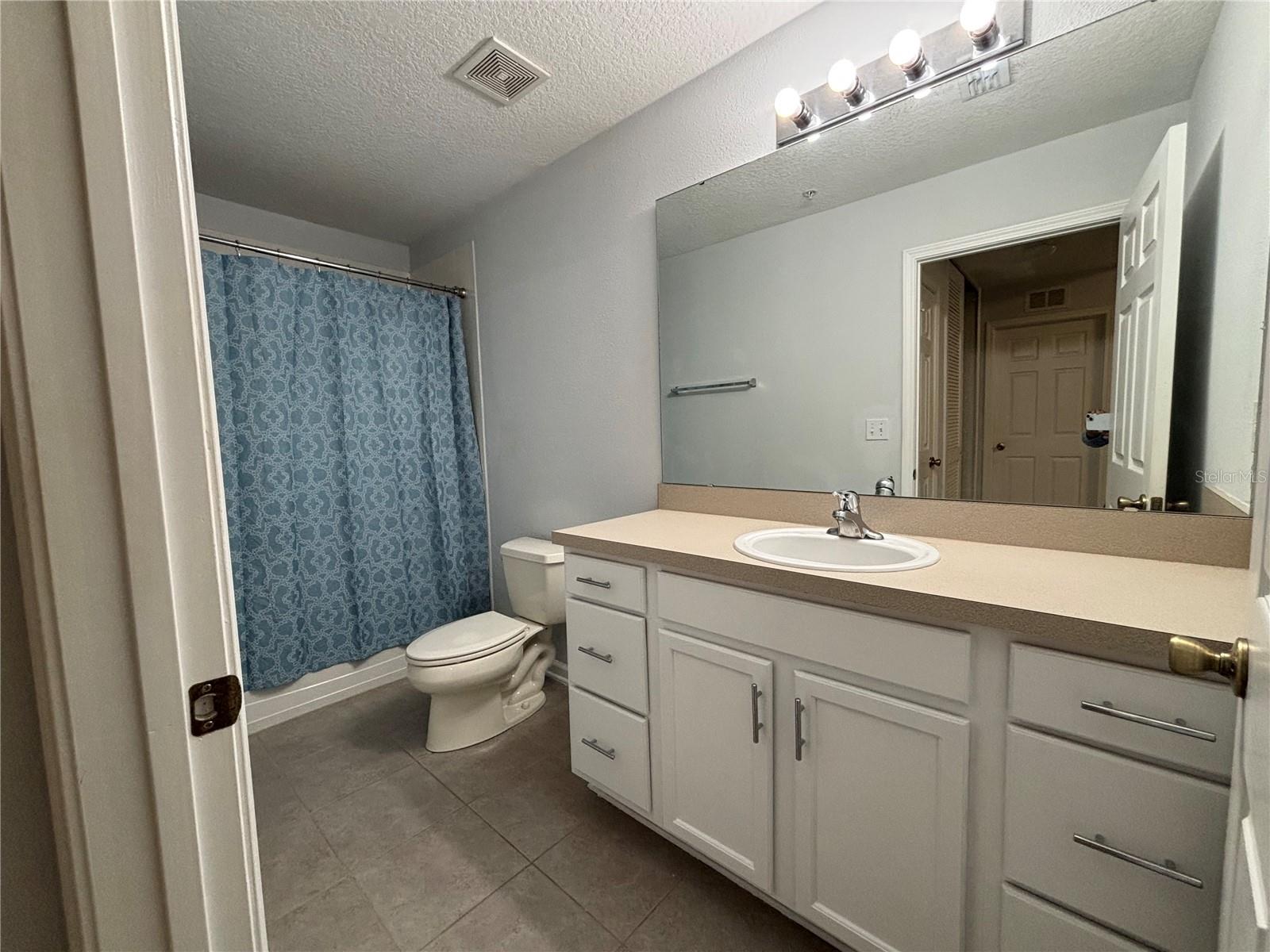 Image 16 of 28 For 575 Oakleaf Plantation Parkway 515