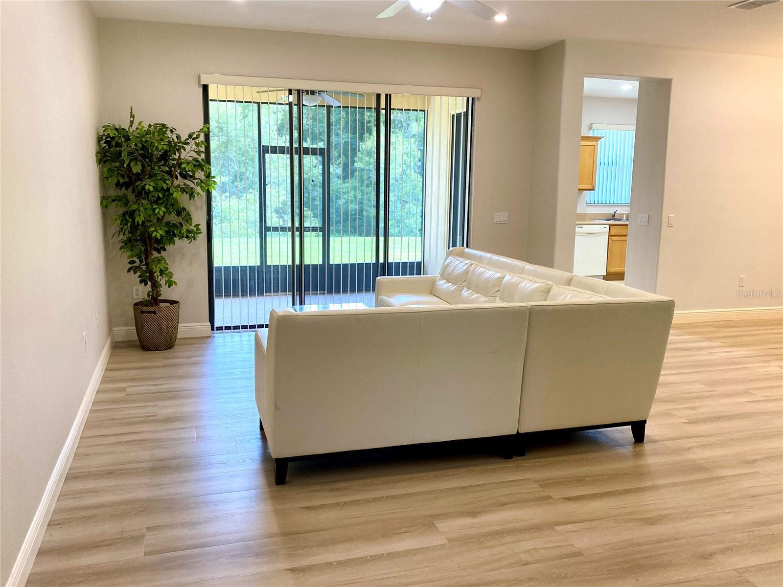 Image 2 of 27 For 167 Los Gatos Place