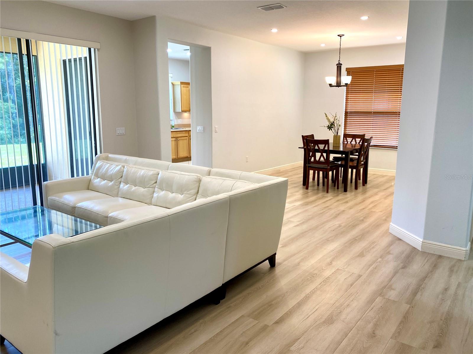Image 3 of 27 For 167 Los Gatos Place
