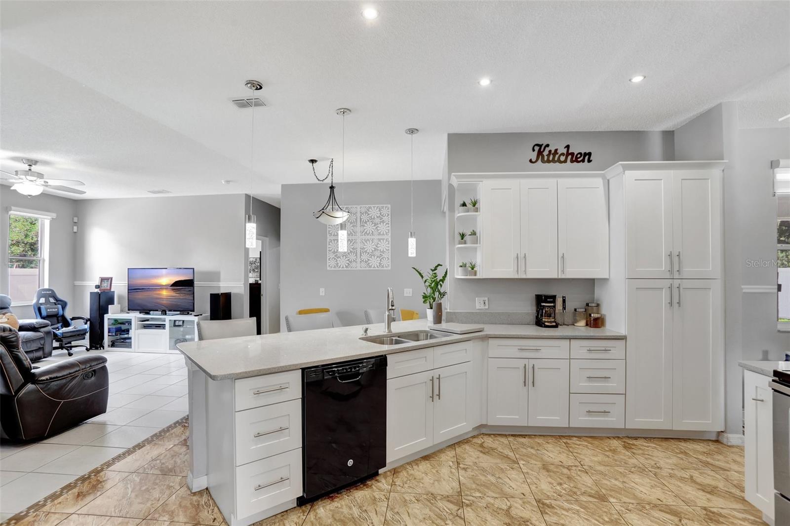Image 16 of 51 For 478 Acacia Tree Way