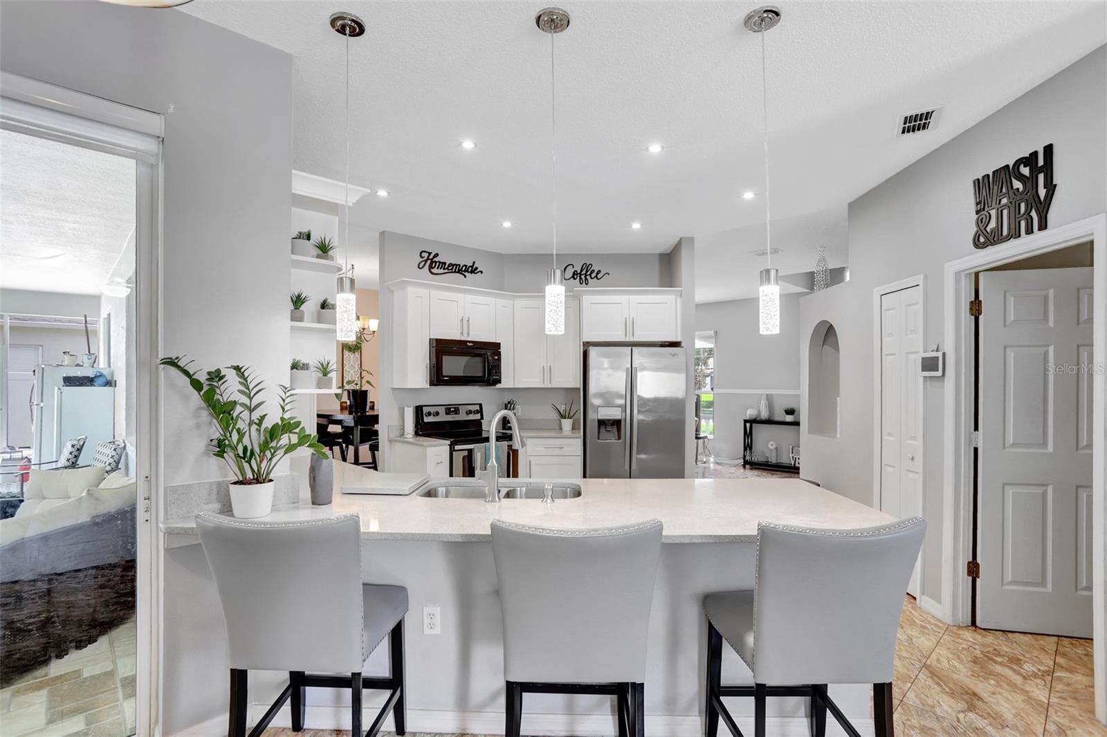 Image 18 of 51 For 478 Acacia Tree Way