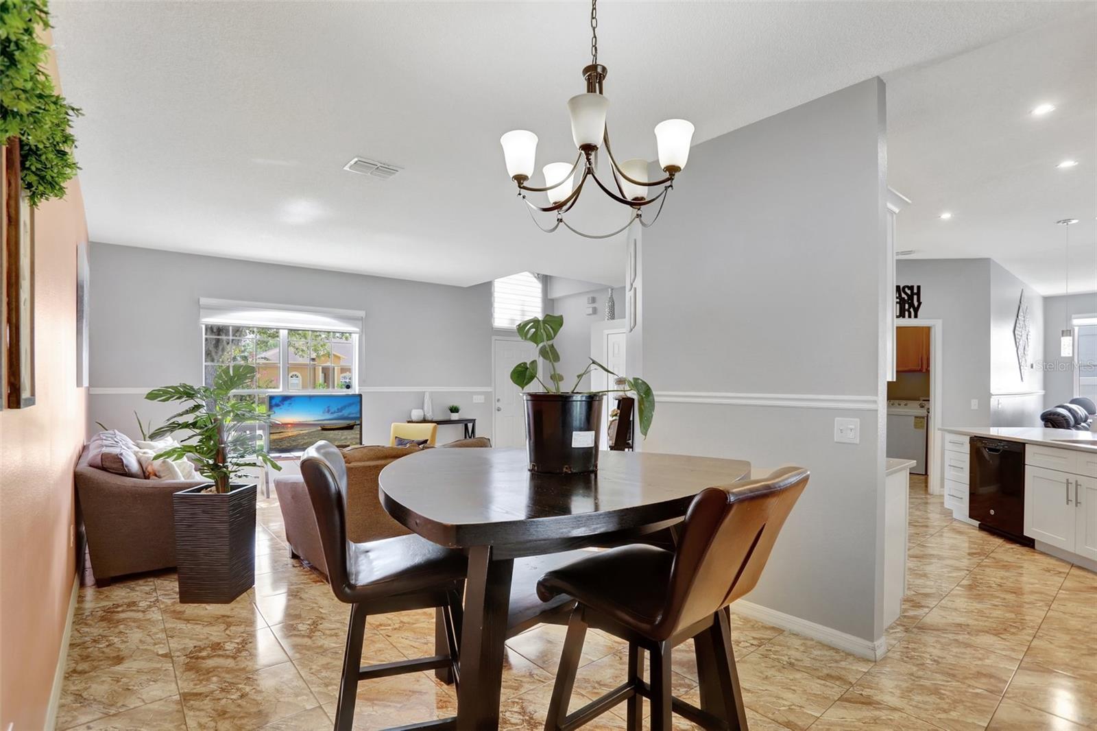 Image 21 of 51 For 478 Acacia Tree Way