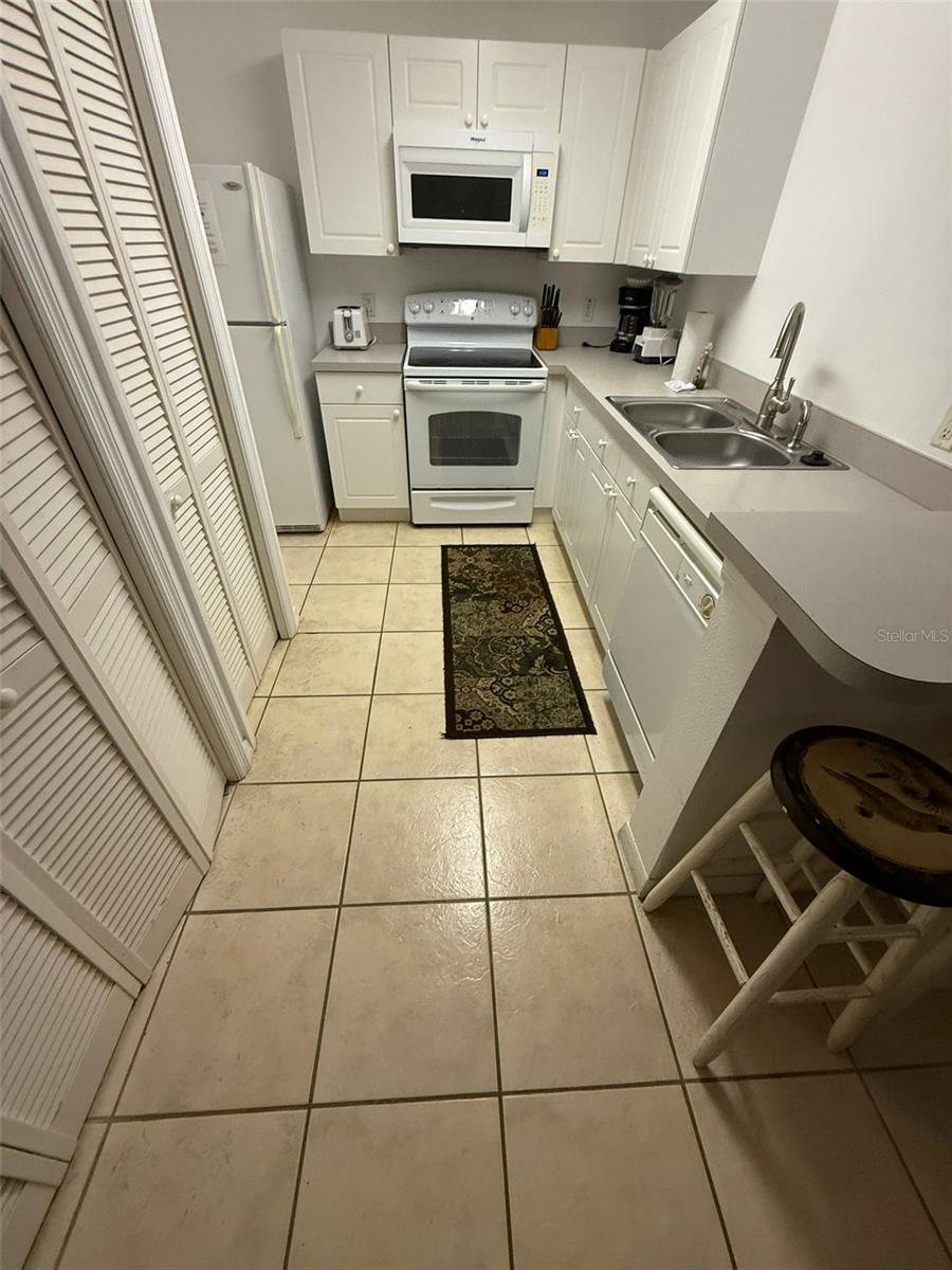 Image 8 of 29 For 2740 Club Cortile Circle A
