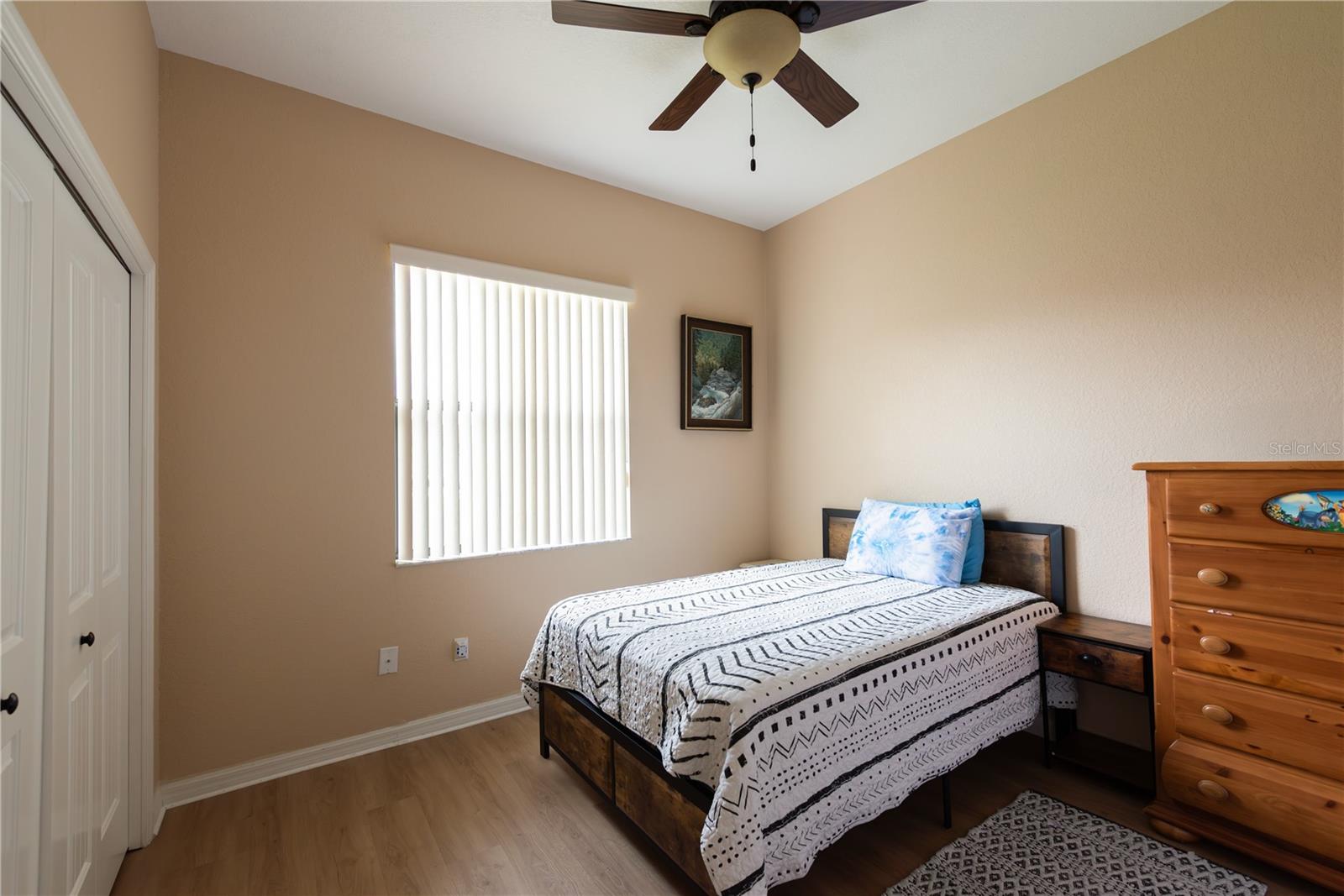 Image 15 of 18 For 406 Cinnamon Drive