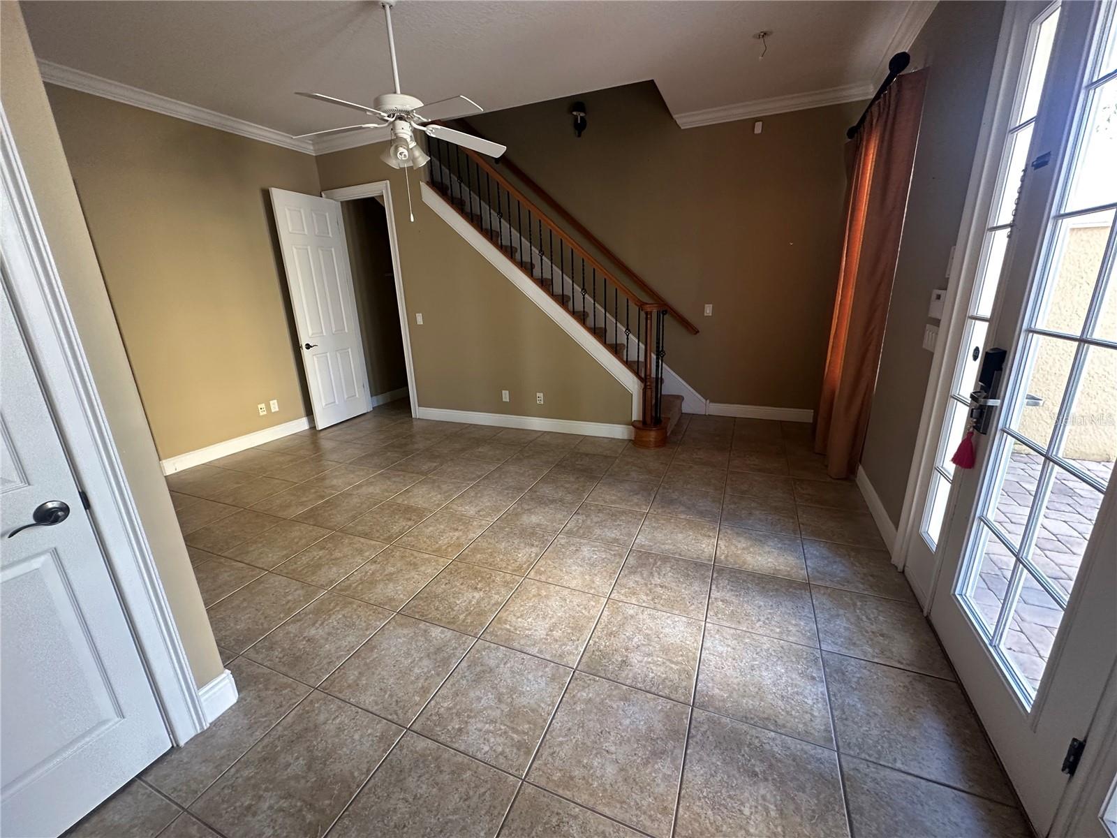 Image 12 of 79 For 1512 Euston Drive