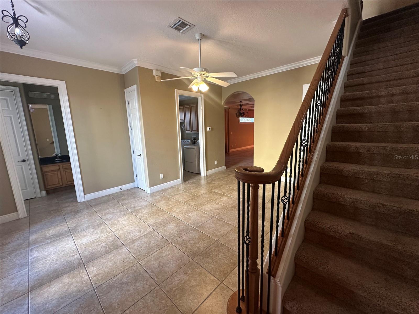 Image 13 of 79 For 1512 Euston Drive