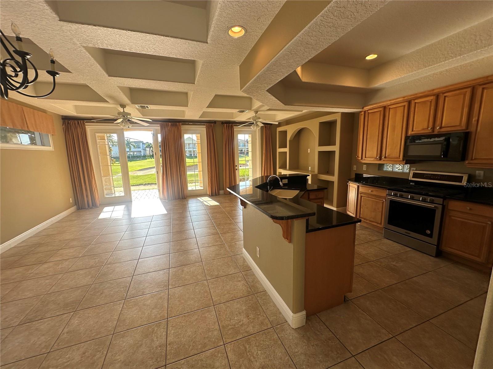 Image 32 of 79 For 1512 Euston Drive