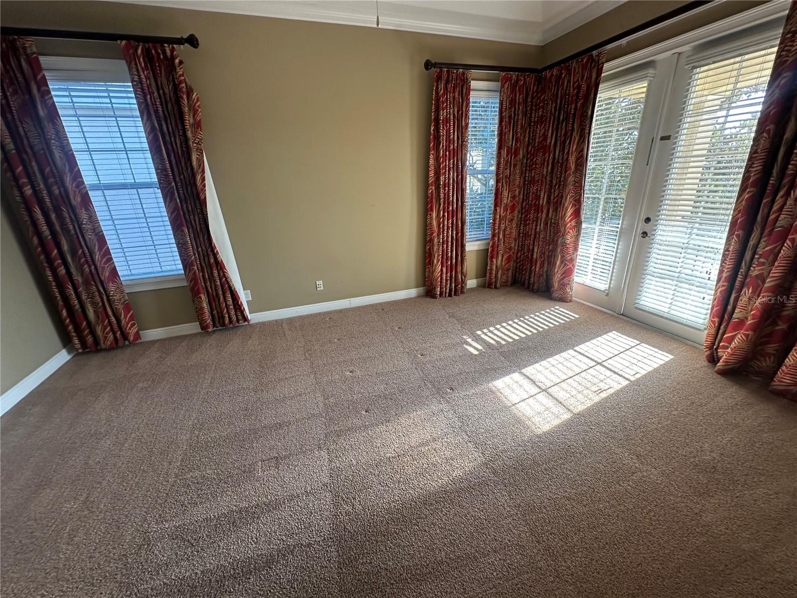 Image 50 of 79 For 1512 Euston Drive