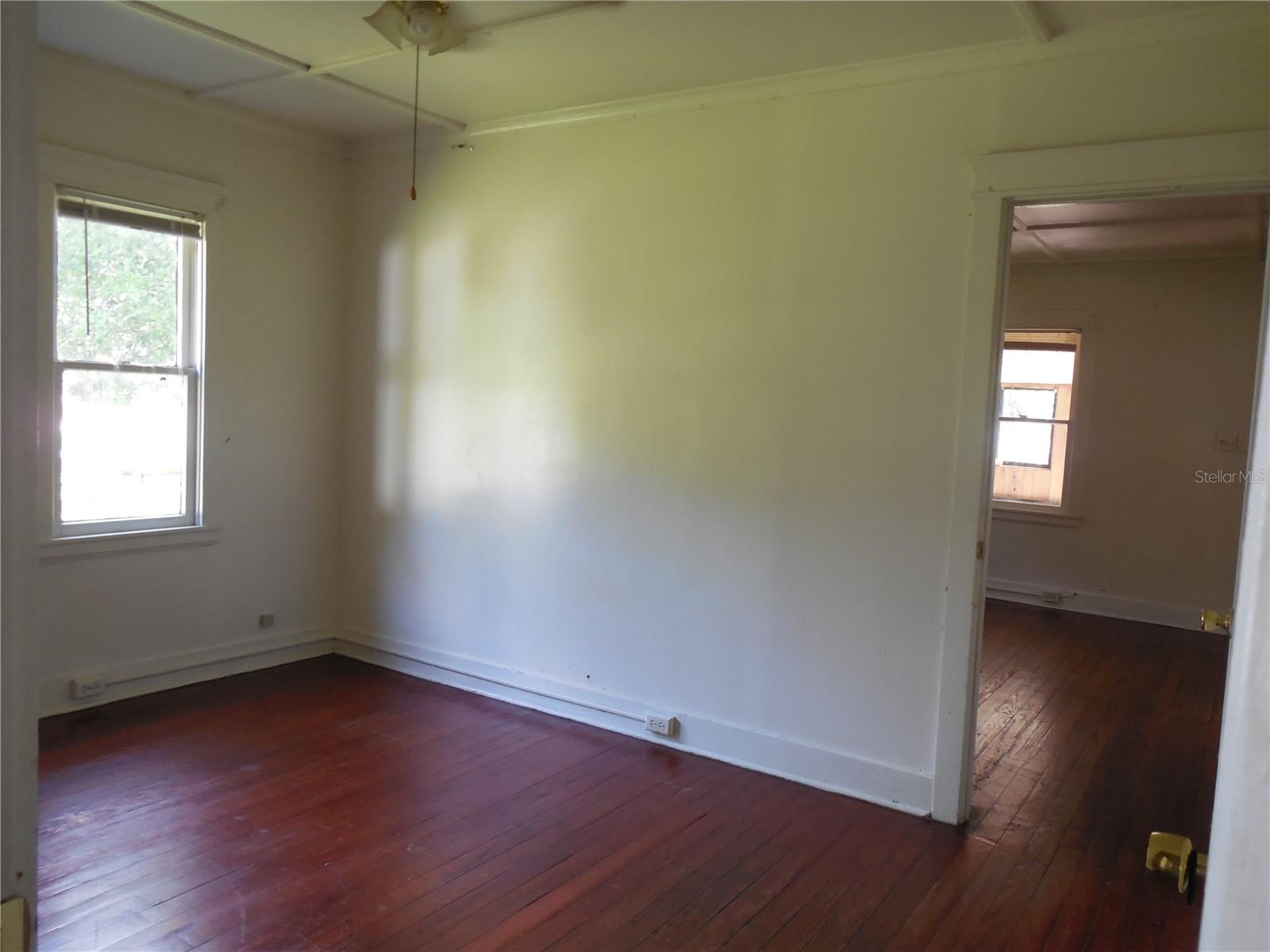 Image 4 of 5 For 216 Alma Street