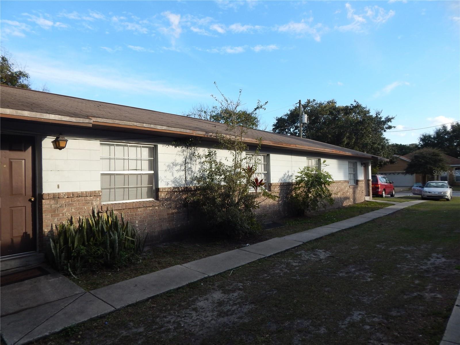 Listing Details for 1305 Verona Street A, KISSIMMEE, FL 34741