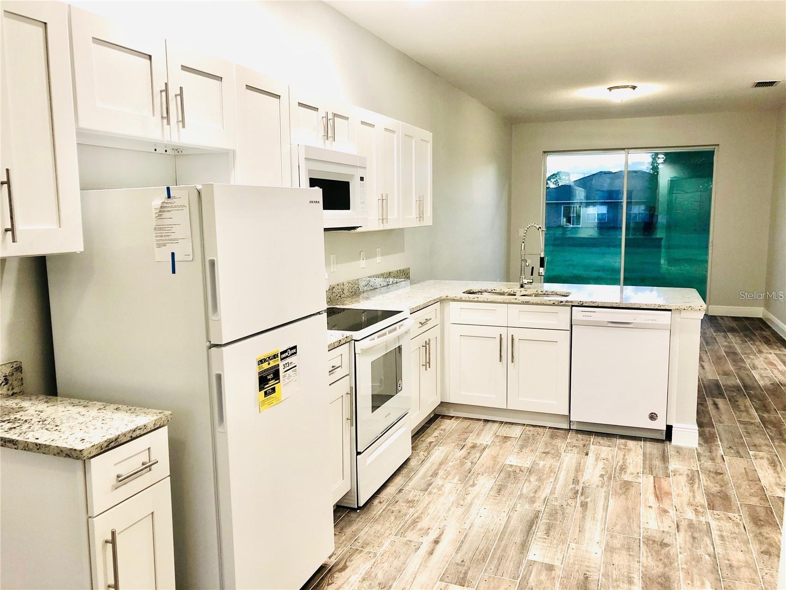 Image 3 of 6 For 710 Leopard Court A-b