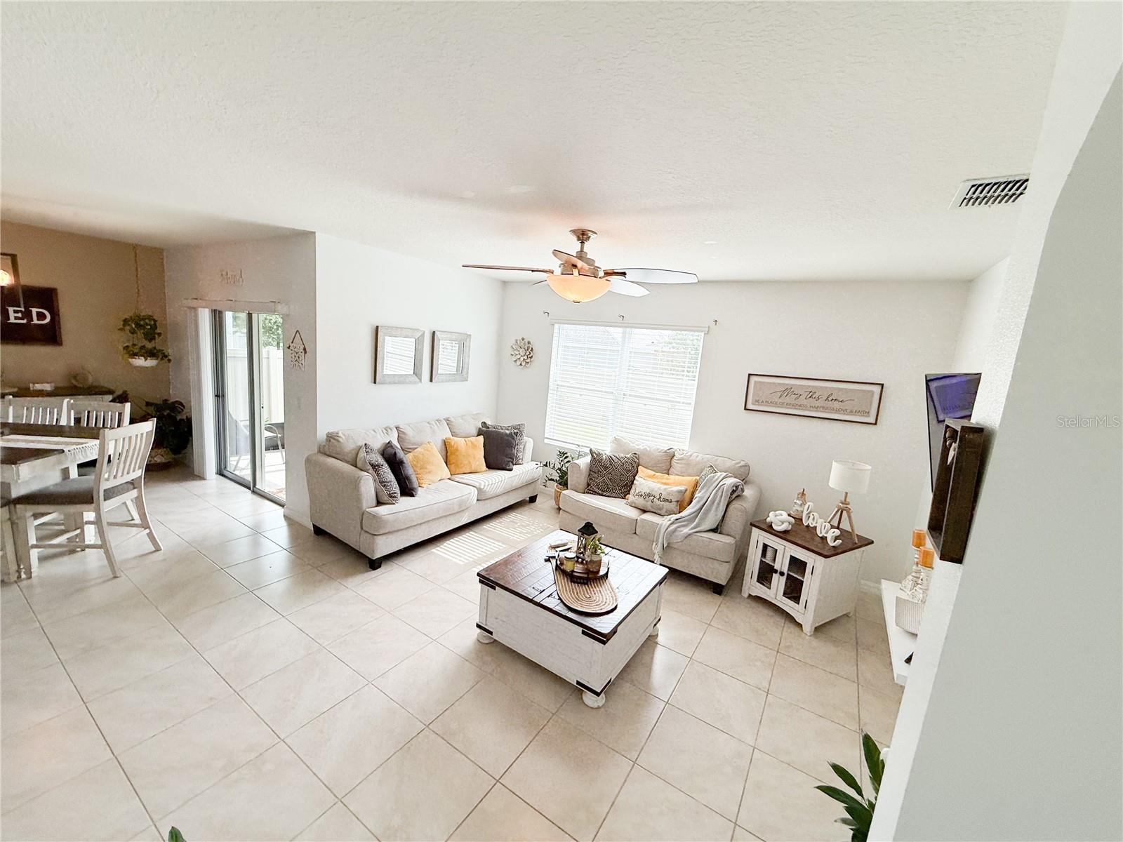 Image 5 of 23 For 696 Tortugas Street