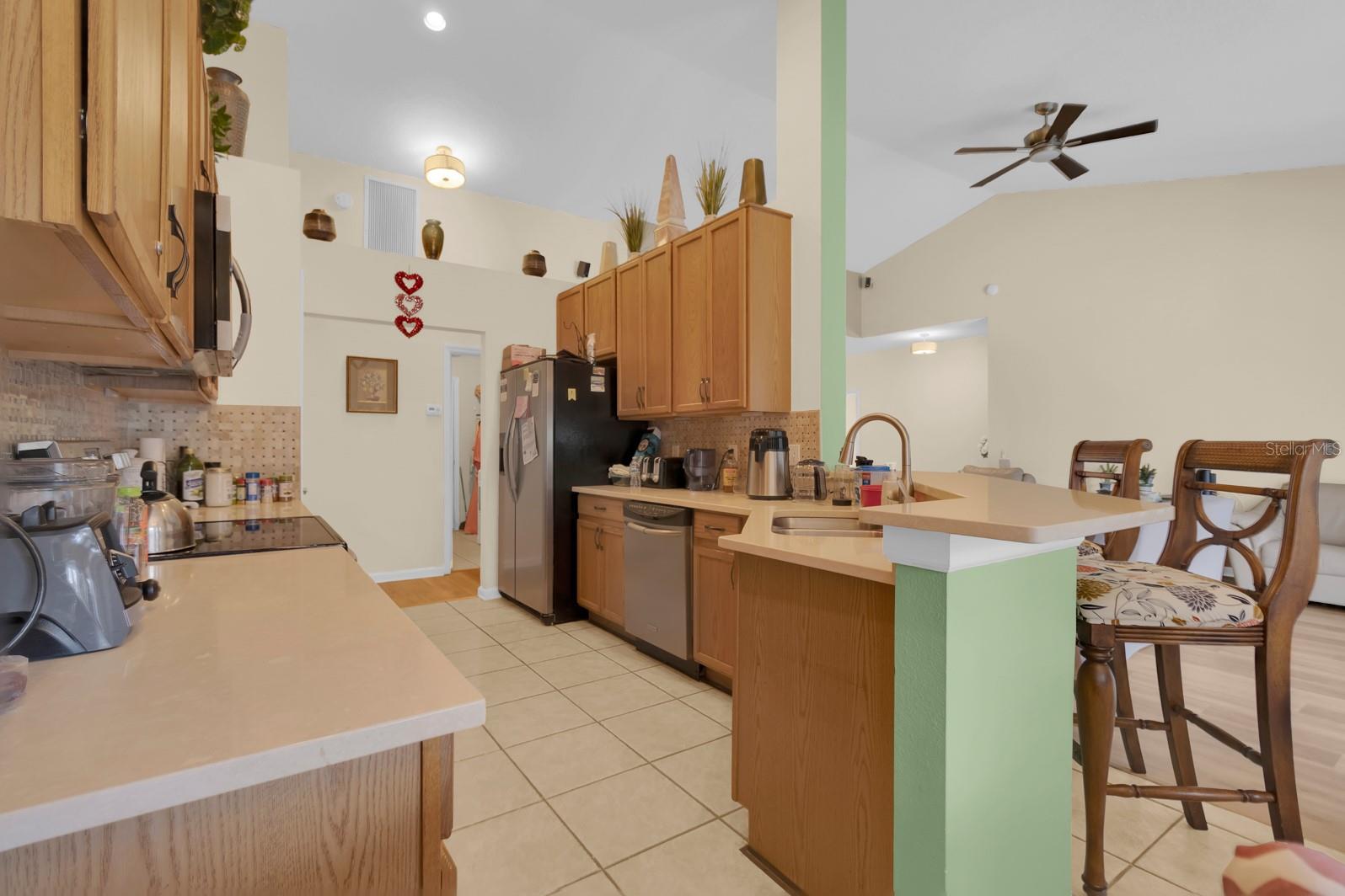 Image 10 of 37 For 651 Regina Circle