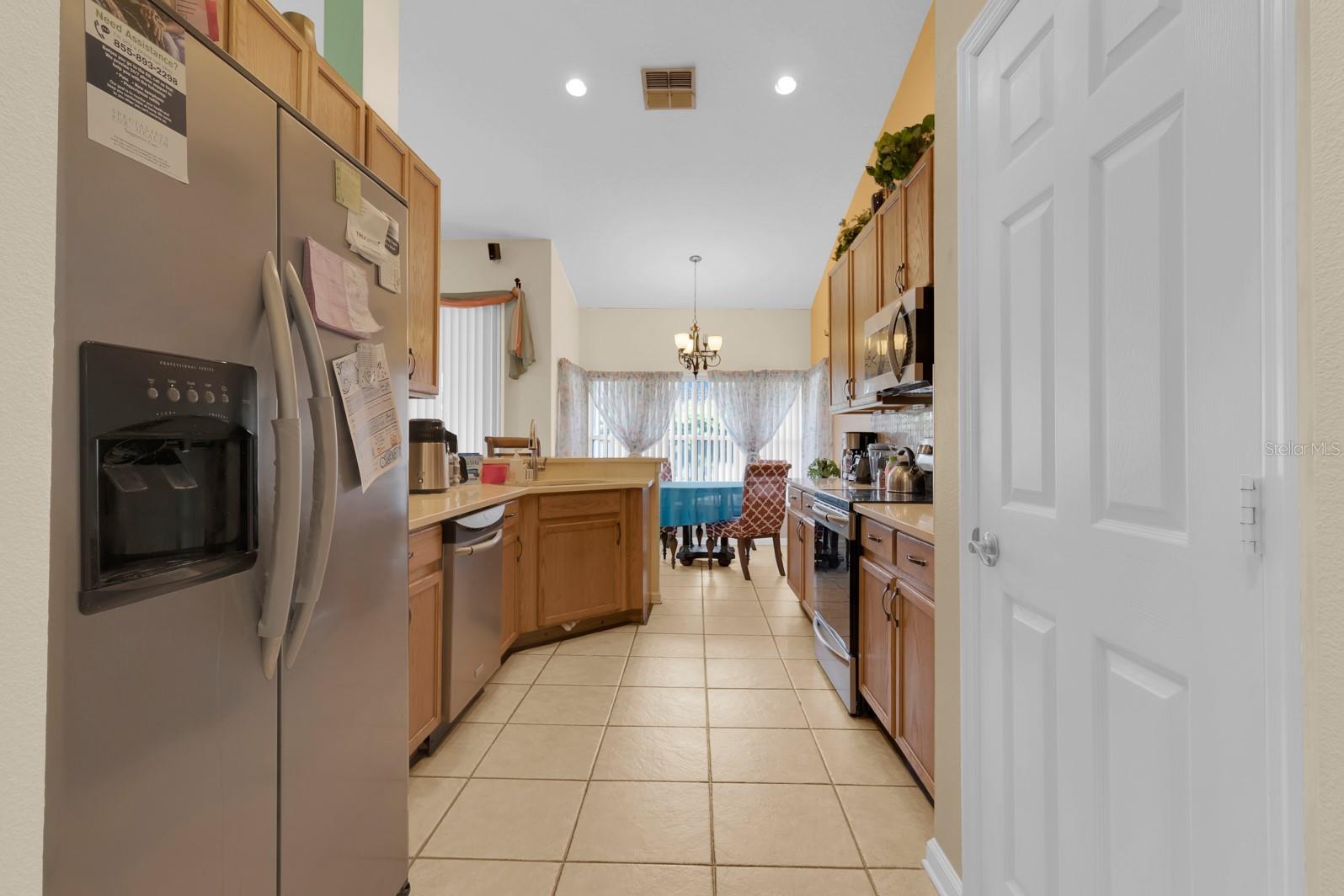 Image 12 of 37 For 651 Regina Circle