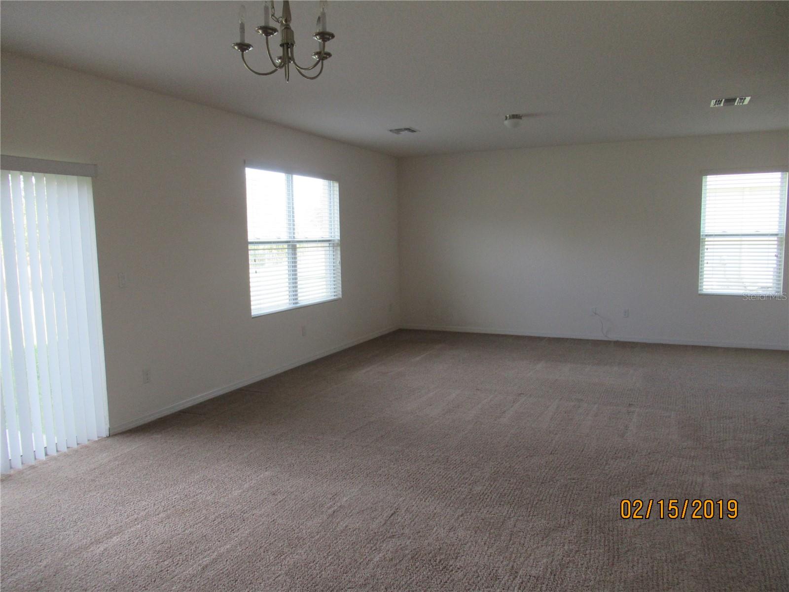 Image 7 of 38 For 16543 Broadford Lane