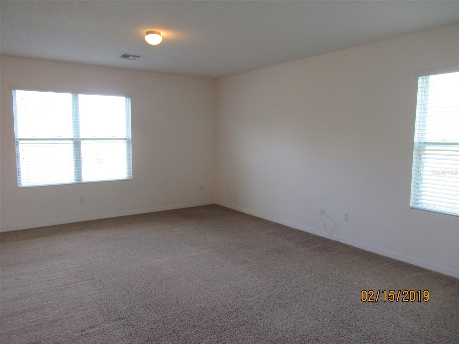 Image 9 of 38 For 16543 Broadford Lane