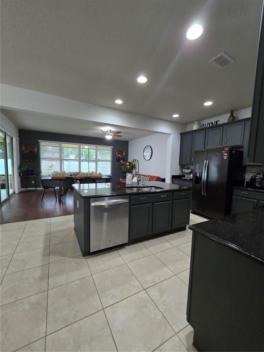 Image 6 of 22 For 7971 Brofield Ave